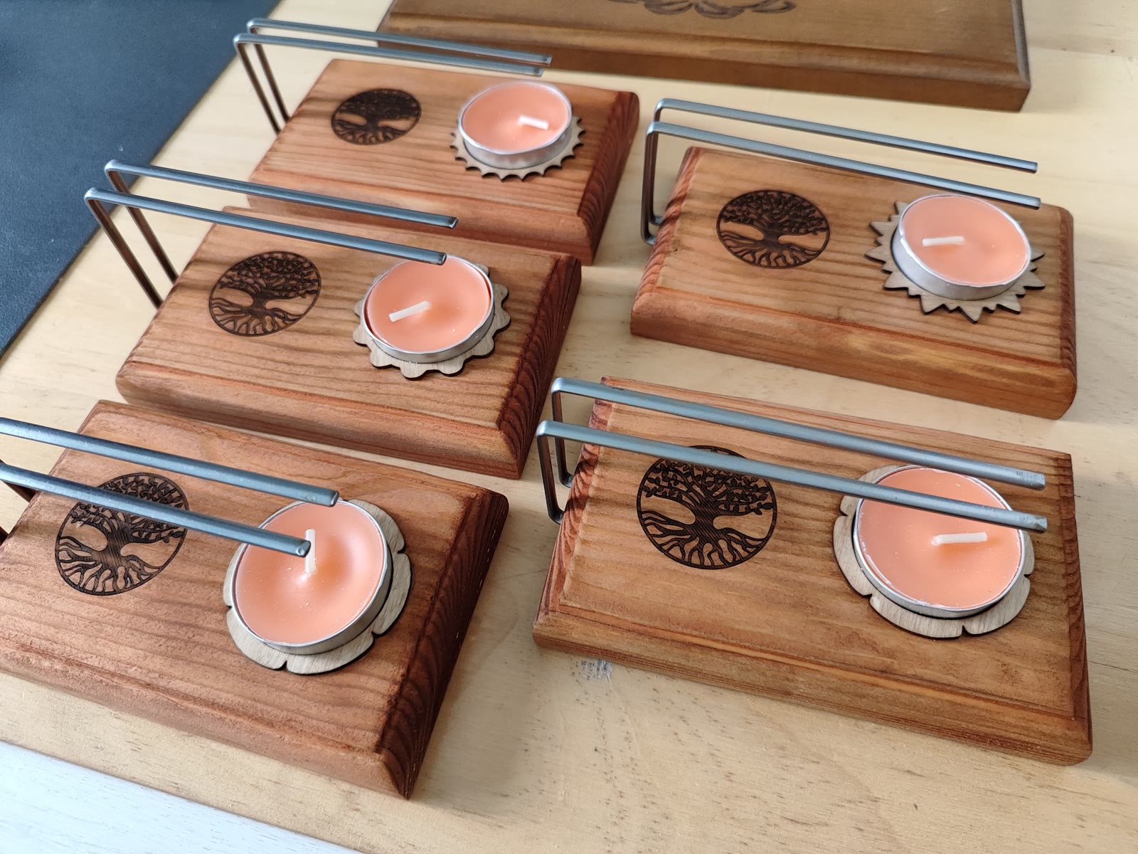 Conjunt de cremadors de palo santo al taller
